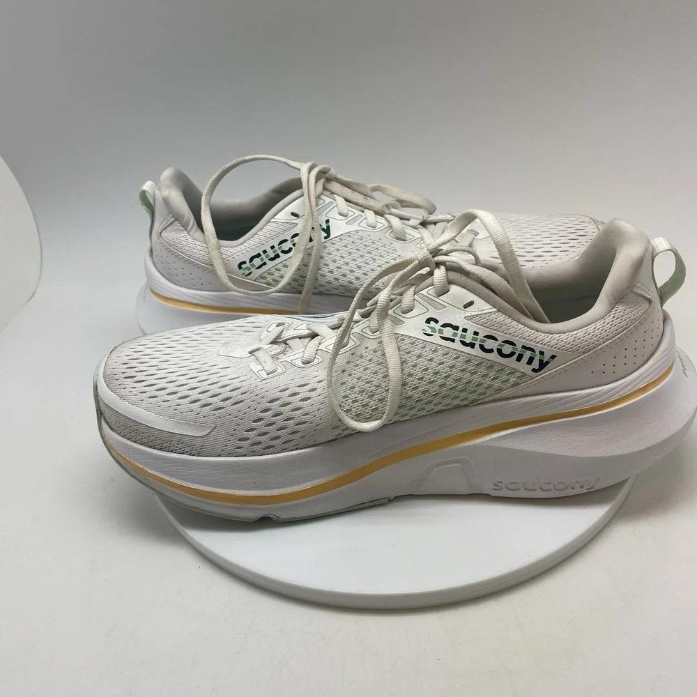 Saucony Sneakers Womens 10.5 Guide 17 S10936-220 White‎ Running Athletic Shoes